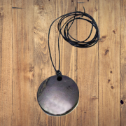 colgante redondo shungit,mail ojo