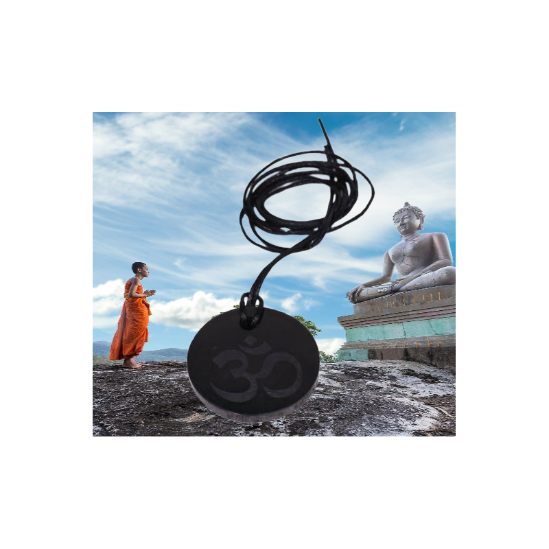 colgante shungit con dibujo om